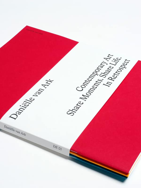 </br></br> Contemporary Art </br> Share Moments. Share Life. </br> In Retrospect </br> </br> Danielle van Ark